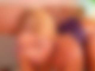 Live cam show with Alison Moon - Ebony on Free Soda | colombia