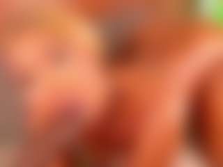 Live cam show with Alison Moon - Lush on xDating