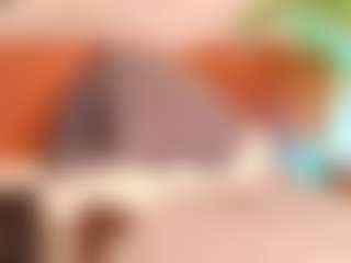 Live cam show with Alison Moon - Ebony on CamwithHer | colombia