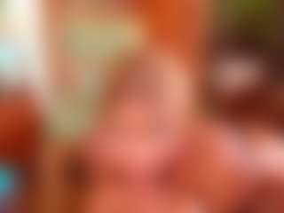 Live cam show with Alison Moon - Ebony Shaved Pussy on LiveSexCams6