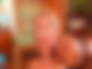 Live cam show with Alison Moon - Brown Eyes Ebony on CamwithHer