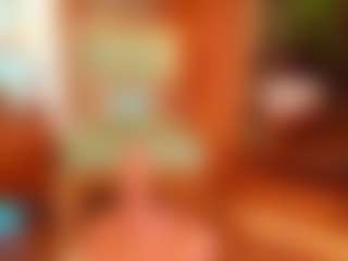 Live cam show with Alison Moon - Cute on Milfs Live