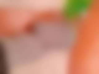 Live cam show with Alison Moon - Bedroom Ebony on livesuperchat.net