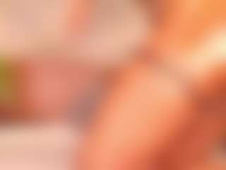 Live cam show with Alison Moon - Brown Eyes Black on camwithhim.com