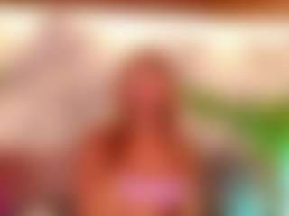 Live cam show with Alison Moon - Ebony on Camsoda | colombia