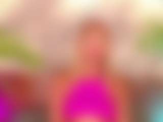 Live cam show with Alison Moon - Ebony Squirt on Milfs Live