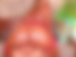 Live cam show with Alison Moon - Ride Torso on Lustler