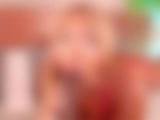 Live cam show with Alison Moon - Bedroom Blonde Hair on xDating