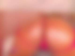 Live cam show with Alison Moon - Bedroom Big Tits on intimatelivegirls.com