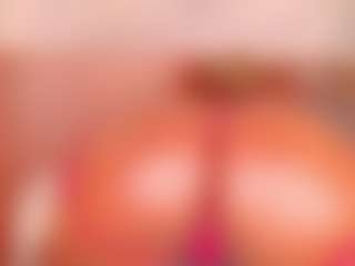 Live cam show with Alison Moon - Brown Eyes Black on CamSextacy