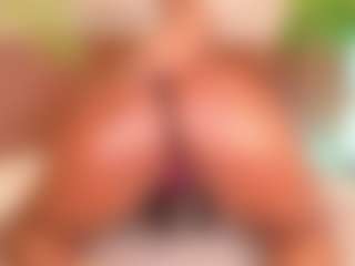 Live cam show with Alison Moon - Black Lush on Big Tits