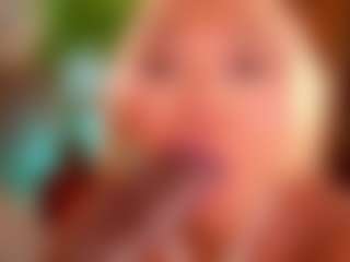 Alison Moon's Live Sex Cam Show