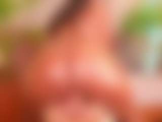 Live cam show with Alison Moon - Brown Eyes Blonde Hair on Uber Horny