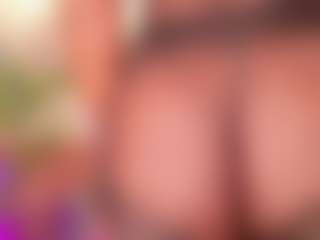 Live cam show with Alison Moon - Ebony on Camsoda | colombia