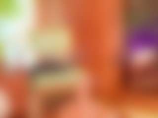 Live cam show with Alison Moon - Sexy on Lustler