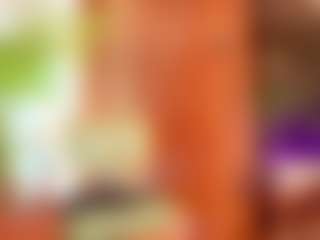 Live cam show with Alison Moon - Black Shaved Pussy on pussylord.com