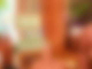 Live cam show with Alison Moon - BBW Teen (18+) on Camsoda