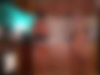 Live cam show with Alison Moon - Bedroom Black on liverealitysex.com