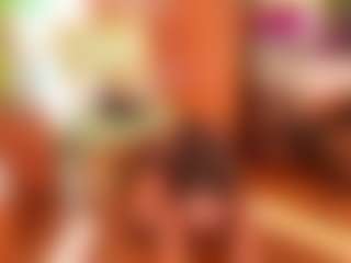 Live cam show with Alison Moon - Thick on CamClone