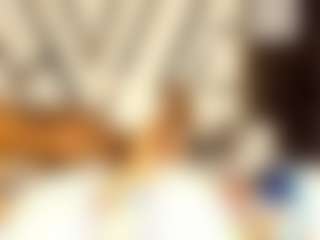 Live cam show with DAYRA-PARKER - Spanks on Cam Slut
