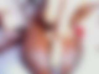 Live cam show with DAYRA-PARKER - Smoking on Camsoda