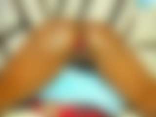 Live cam show with DAYRA-PARKER - Spanks on CamwithHer