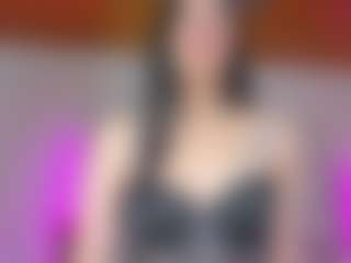 emili-clark's Live Sex Cam Show