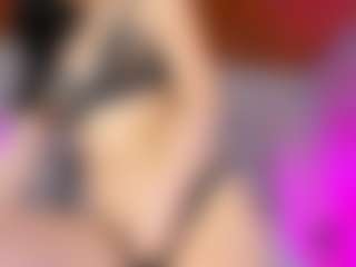emili-clark's Live Sex Cam Show