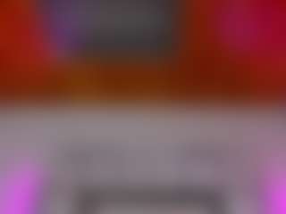 emili-clark's Live Sex Cam Show