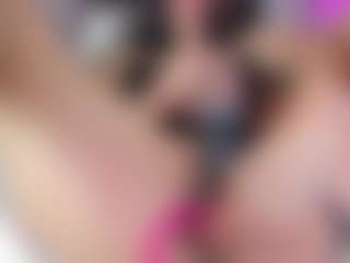 emili-clark's Live Sex Cam Show