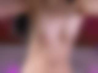 emili-clark's Live Sex Cam Show