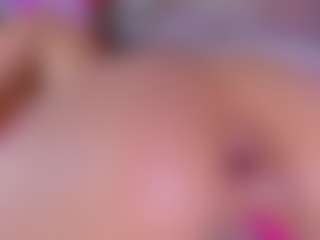 emili-clark's Live Sex Cam Show
