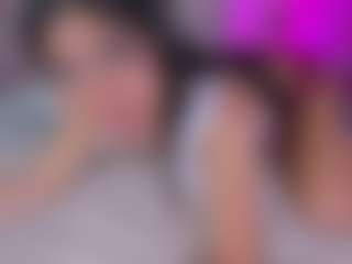 emili-clark's Live Sex Cam Show