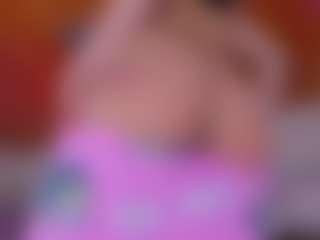 emili-clark's Live Sex Cam Show