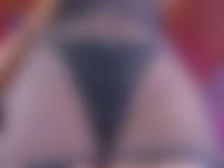 Live cam show with emili-clark - Dildo Or Vibrator on AdultVida.com