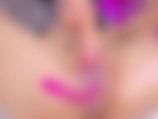 emili-clark's Live Sex Cam Show