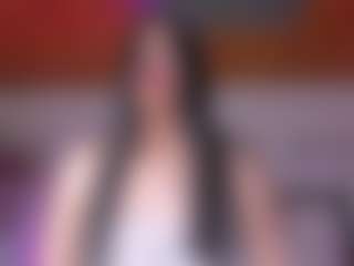 emili-clark's Live Sex Cam Show