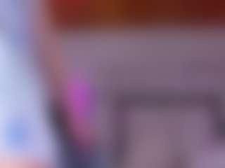 emili-clark's Live Sex Cam Show