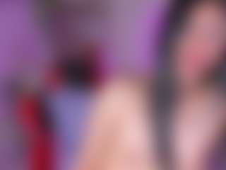 emili-clark's Live Sex Cam Show