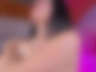 emili-clark's Live Sex Cam Show