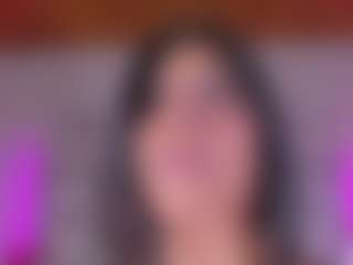 emili-clark's Live Sex Cam Show