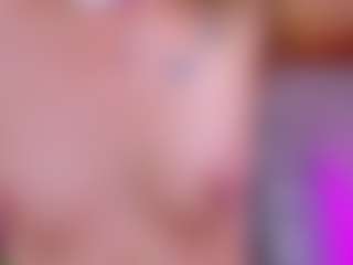 Live cam show with emili-clark - Cowgirl on realtime-chat
