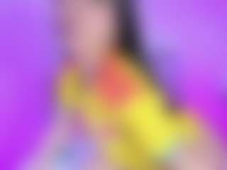 emili-clark's Live Sex Cam Show
