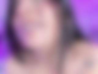 emili-clark's Live Sex Cam Show