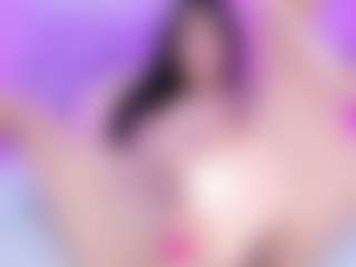 emili-clark's Live Sex Cam Show