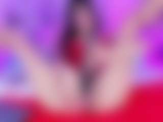 emili-clark's Live Sex Cam Show