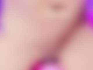 emili-clark's Live Sex Cam Show