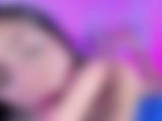 emili-clark's Live Sex Cam Show