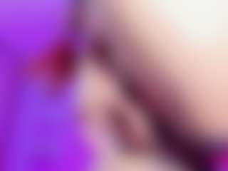 Live cam show with emili-clark - Camel Toe on Dare Cams