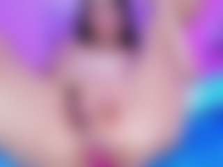 Live cam show with emili-clark - Strip on Camsoda Late Night